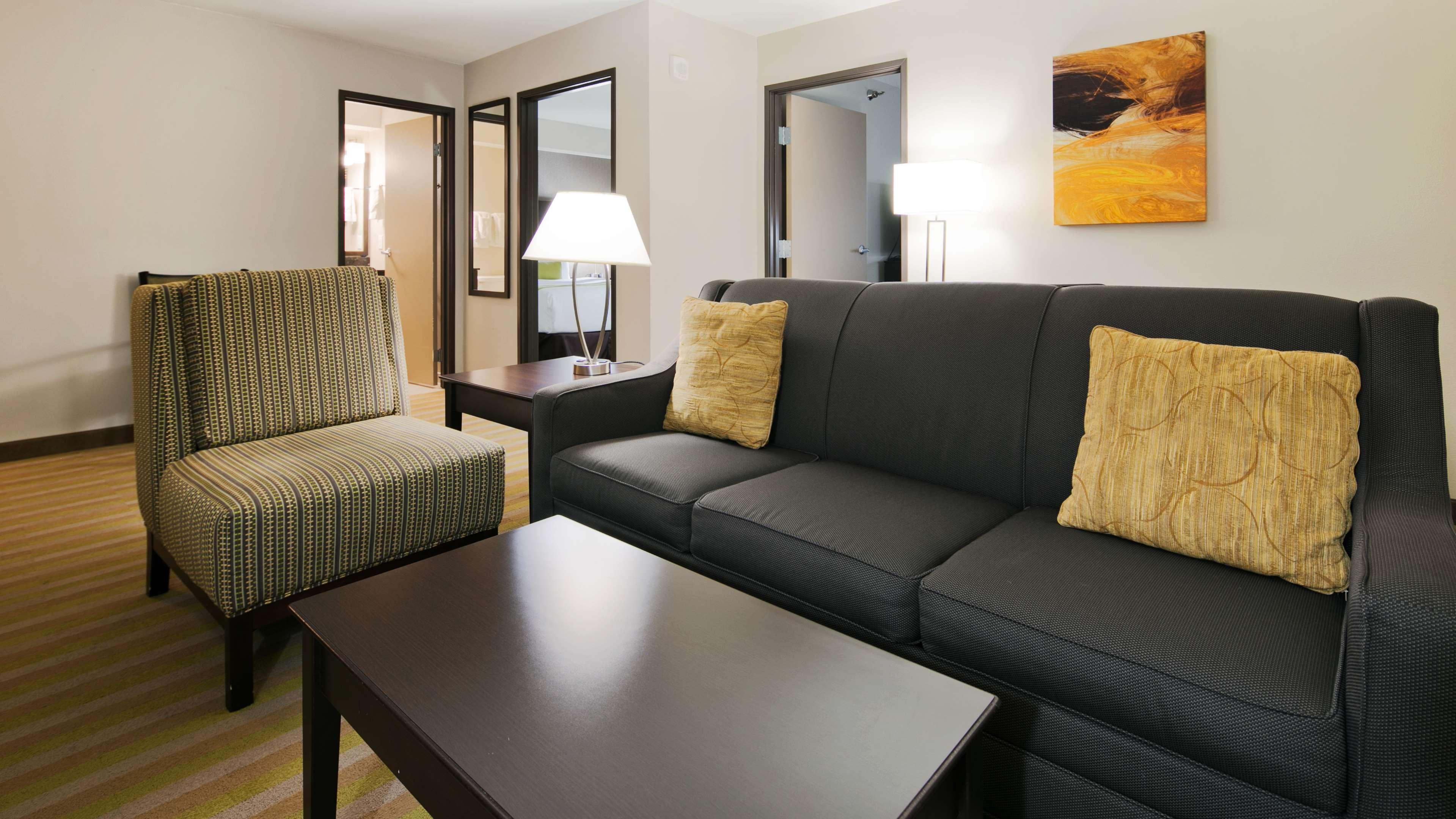 Best Western Harvest Inn & Suites Grand Forks Eksteriør bilde