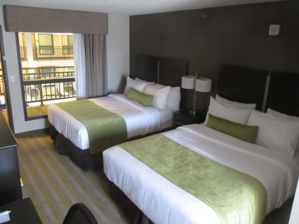 Best Western Harvest Inn & Suites Grand Forks Rom bilde